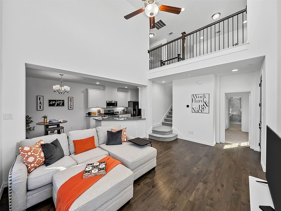 1st image of 387 Jacob Ln