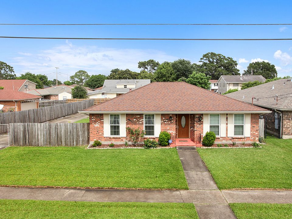 1st image of 2713 Taft Park