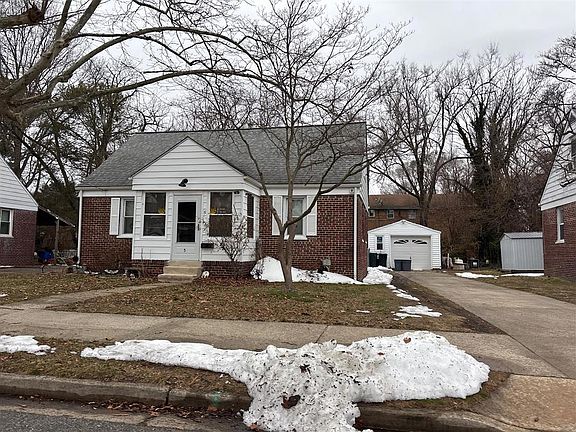 3rd image of 5 Dixie Dr