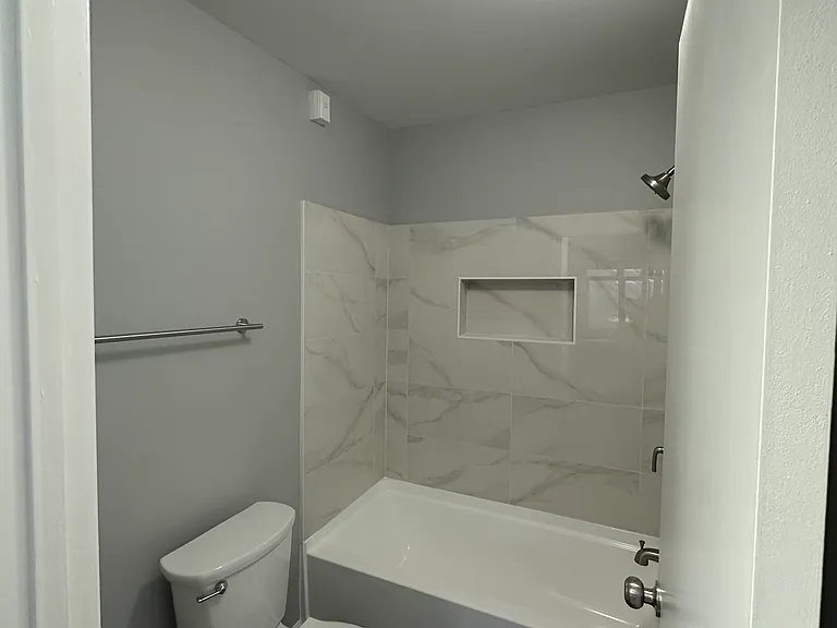 8 Russell Ave #307 — Photo 32
