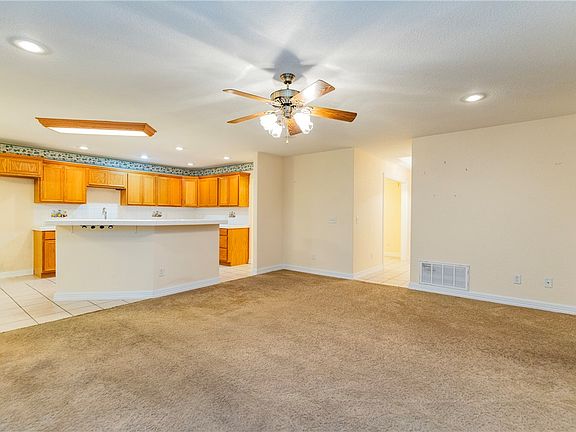 4th image of 4 Settle Ln