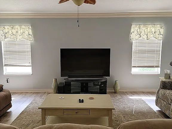 5th image of 3456 Sterling St