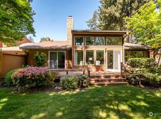 3821 Fairmont Ln NW, Olympia, WA 98502