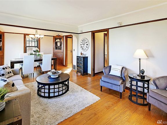 Gorgeous Hardwood Floors 