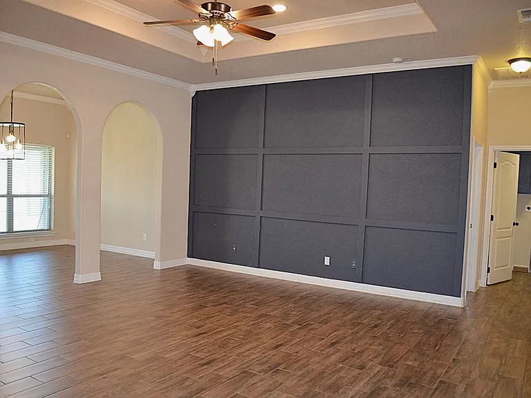 7609 Zircon Dr — Photo 6