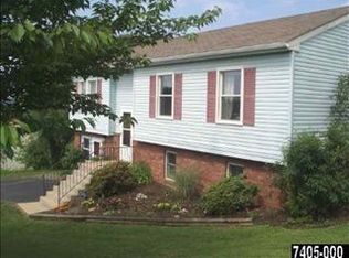 3044 Acorn Ln, Red Lion, PA 17356