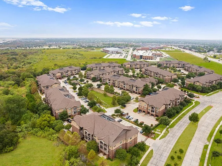 Refined Lewisville Living