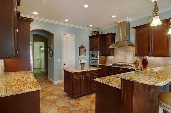 4th image of 7528 Pointe Venezia Dr