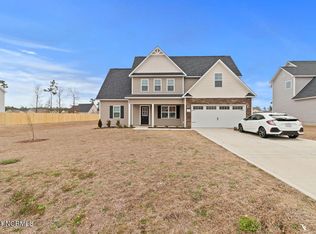 219 Rowland Dr, Richlands, NC 28574