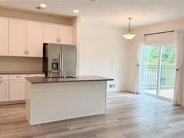 133 Scotty Dr — Photo 3