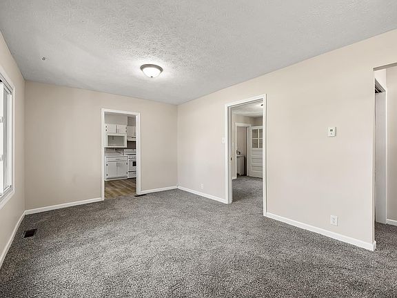 5th image of 10009 Strong Ave