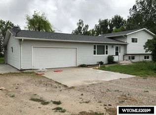 113 Country Dr, Worland, WY 82401