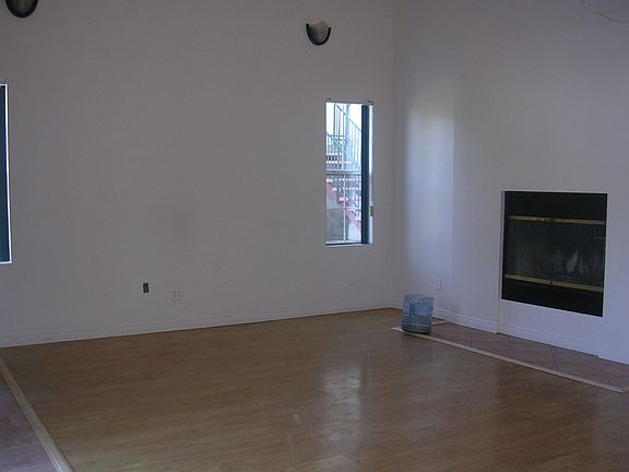 3rd image of 1724 Newcrest Dr