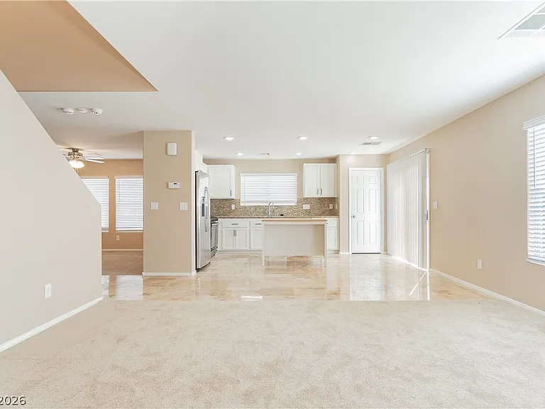 11705 Grotta Azzurra Ave — Photo 14