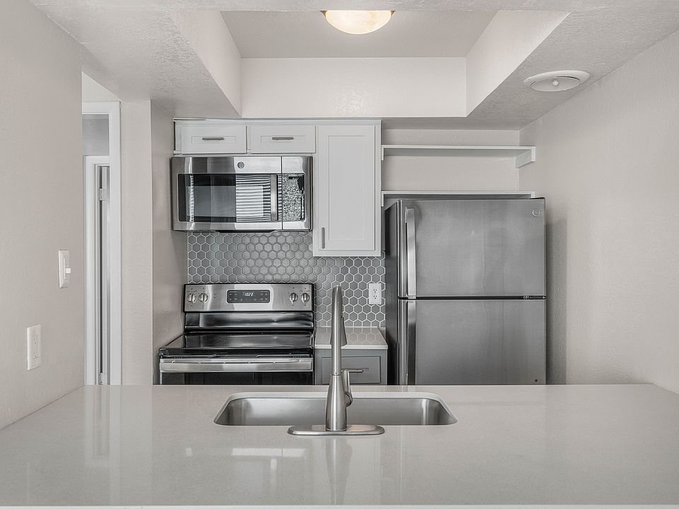 1st image of 1045 S San Jose #154