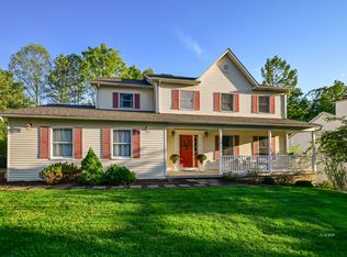 5 Applegate Dr, Athens, OH 45701