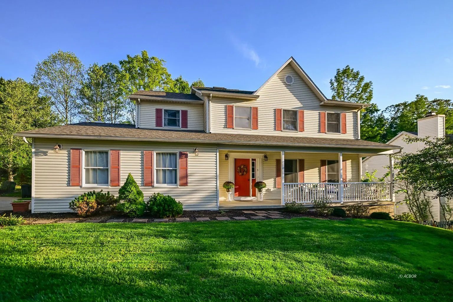 5 Applegate Dr photo 1