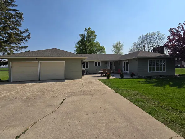 949 State Highway 30, Pipestone, MN 56164