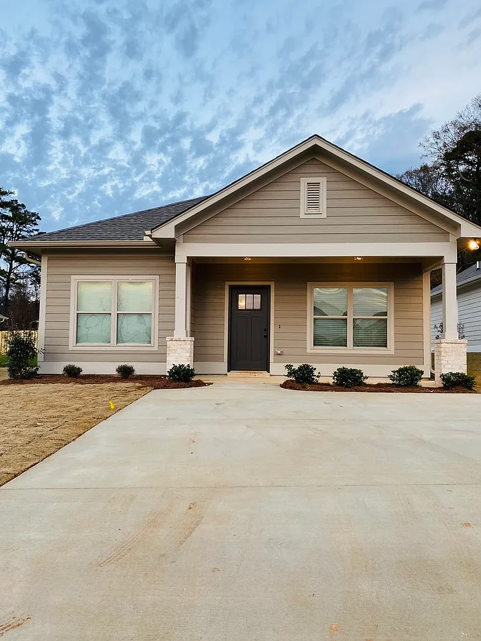 3 bed, 2.0 bath, 1266 sqft, $2,173 — Photo 4