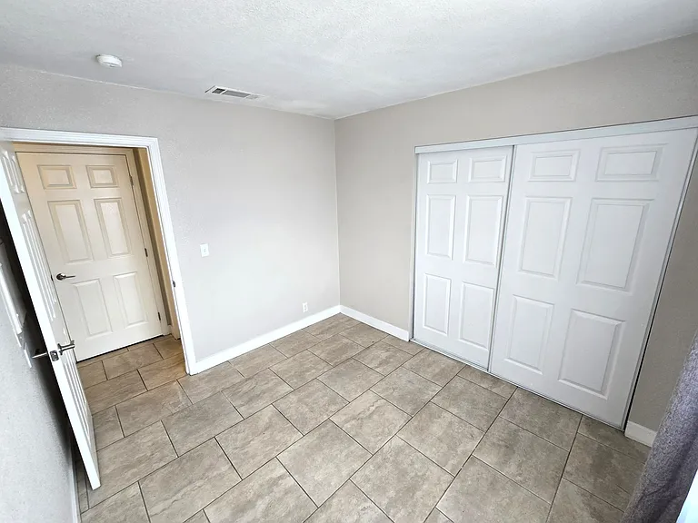 4300 N Lamont St #291 — Photo 22