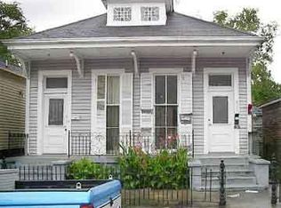 820 Hillary St, New Orleans, LA 70118