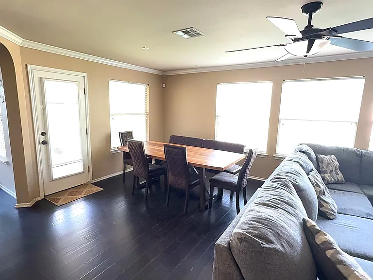 215 Bright Chase — Photo 5