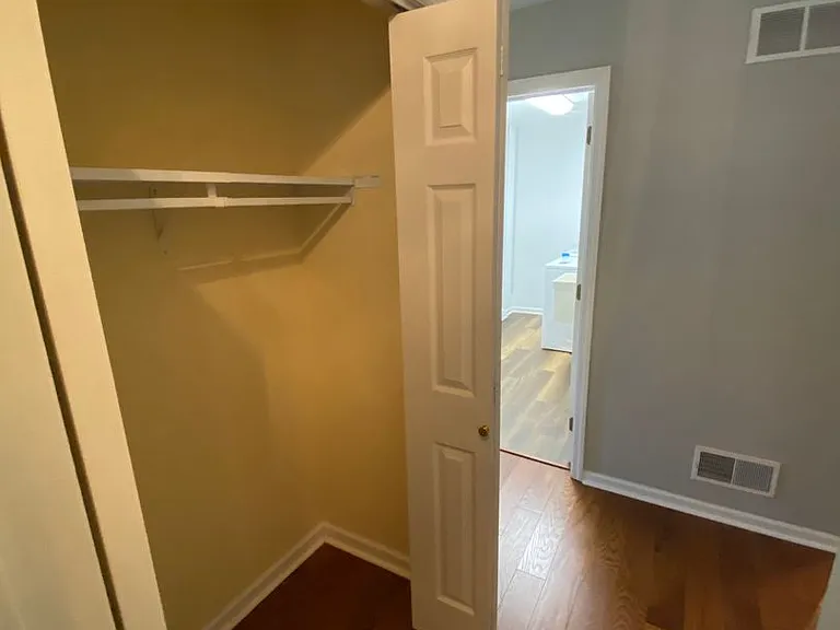 472 Hillside Dr — Photo 14