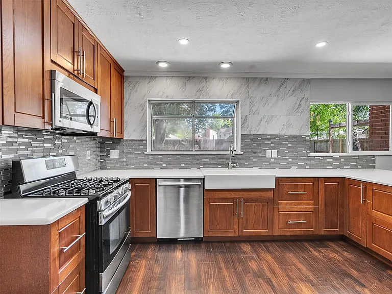4430 Echo Falls Dr — Photo 3