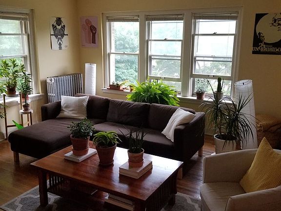 2nd image of 2115 Blaisdell Ave APT 201