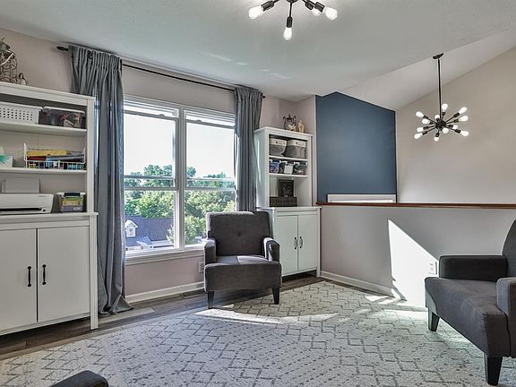 5th image of 1824 Cove Cir