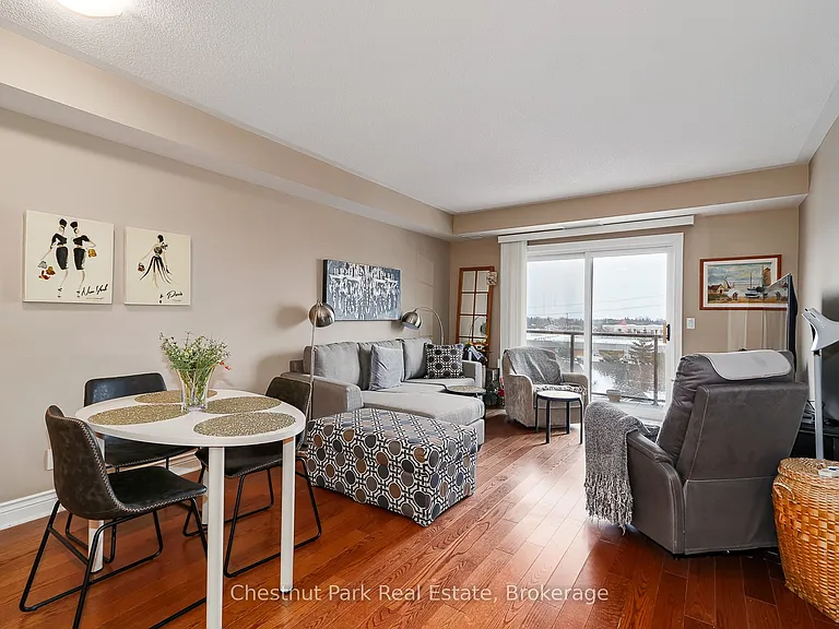 91 Raglan St #412 — Photo 12