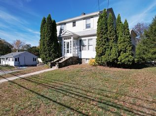 405 William St, Stoneham, MA 02180
