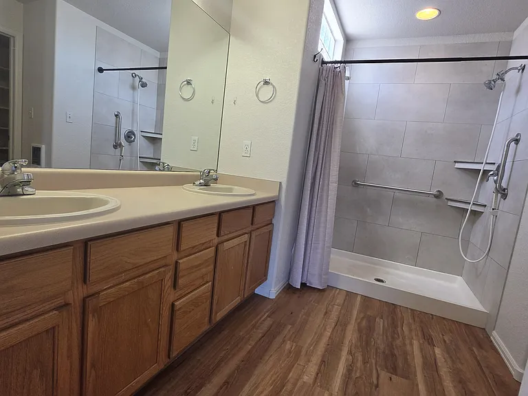 438 Mountainside Ln — Photo 14
