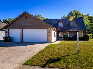 18055 Jason Ln, Lansing, IL 60438