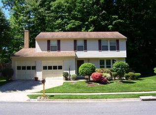 7204 Adrienne Glen Ave, Springfield, VA 22152