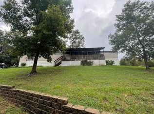 860 Bent Oak Dr, Chatsworth, GA 30705