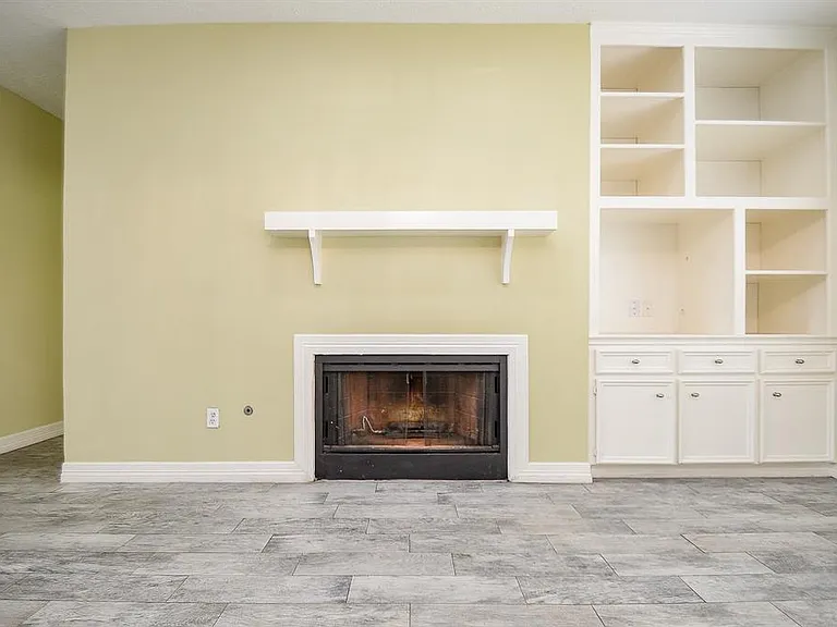 318 N Cypress Estates Cir — Photo 10