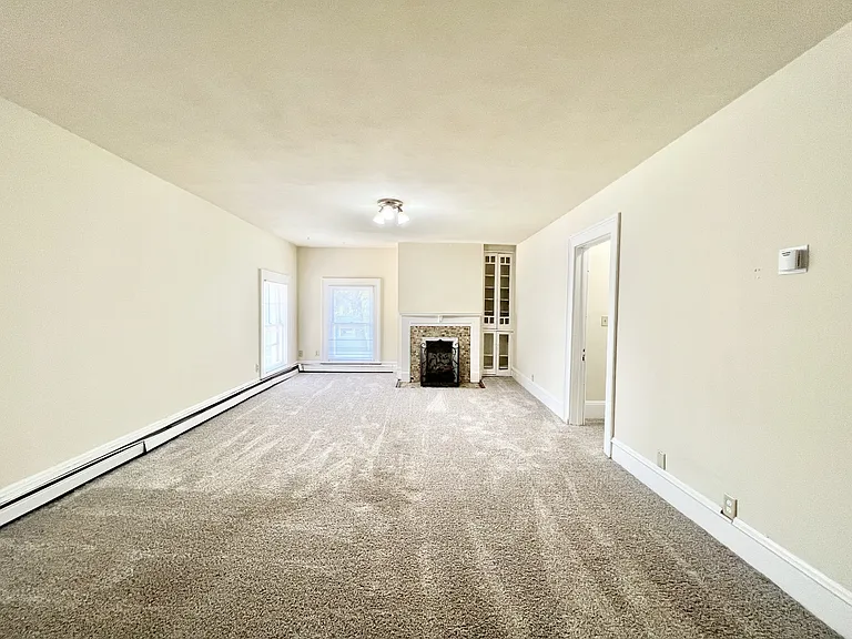 521 E Court St #4 — Photo 13