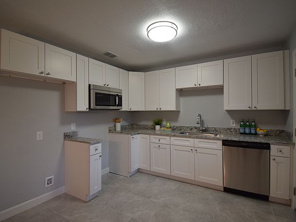 2nd image of 5706 Lake Lucina Dr N
