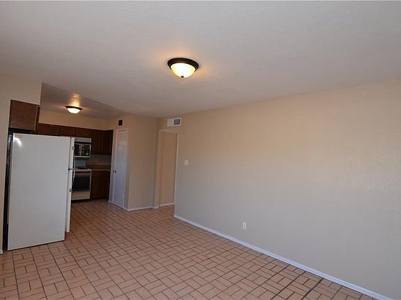 2nd image of 3247 Isla Morada Dr