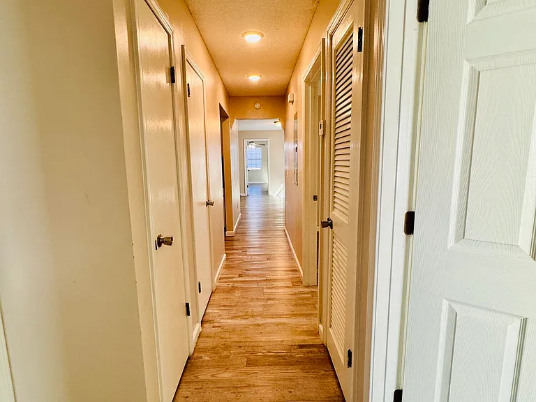 163 Lauren Ln — Photo 20