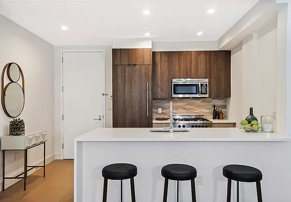 4th image of 695 6th Ave APT 1C