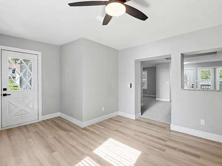 504 Harris St — Photo 8