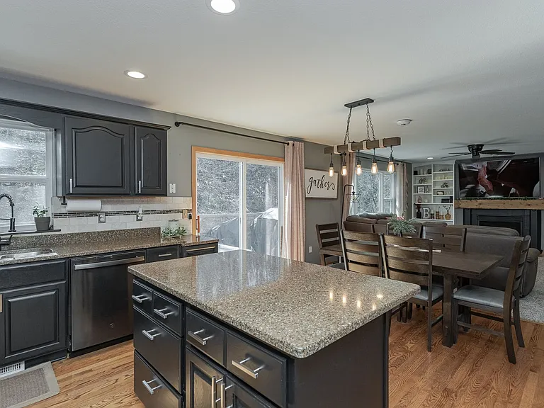 1008 Southern Woods Pl SW — Photo 29