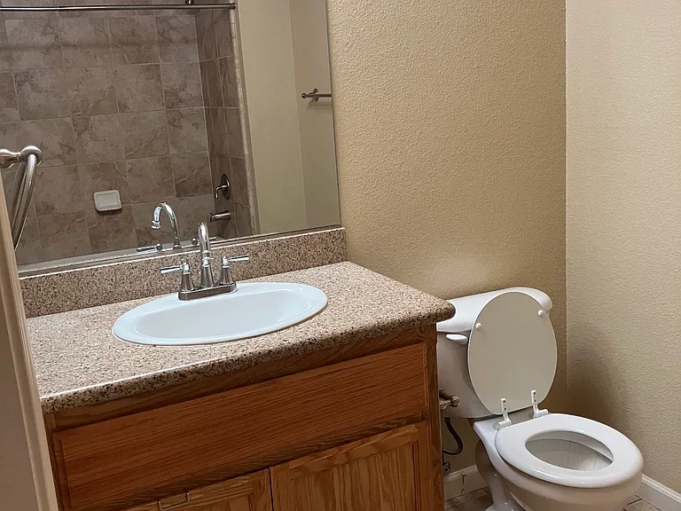 357 Acacia St #3 — Photo 13