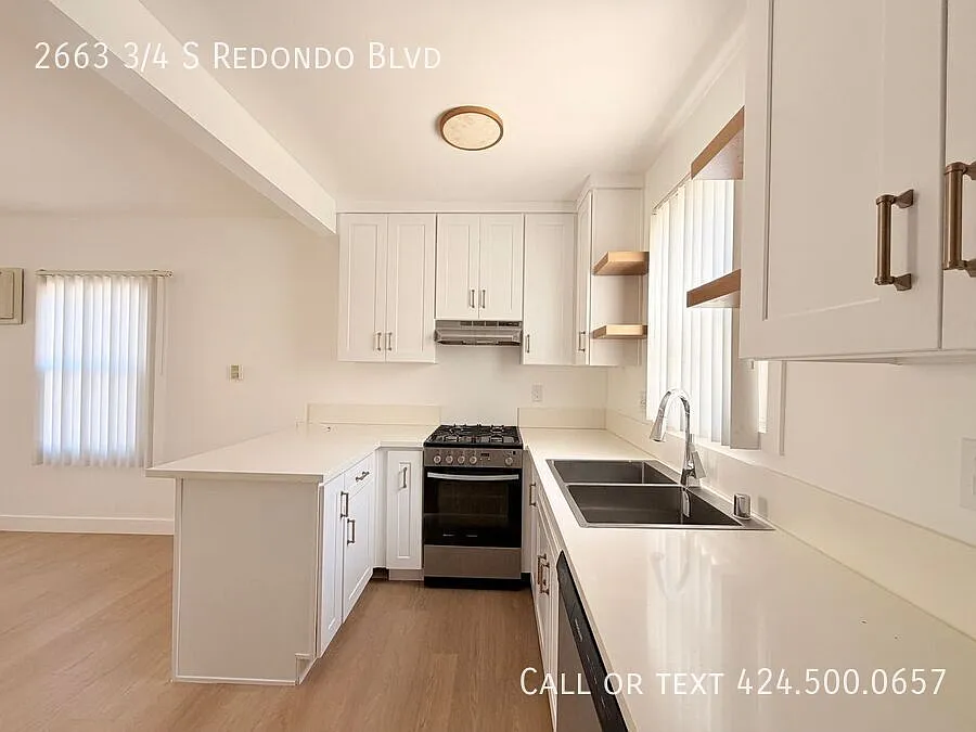 2663 3/4 S Redondo Blvd