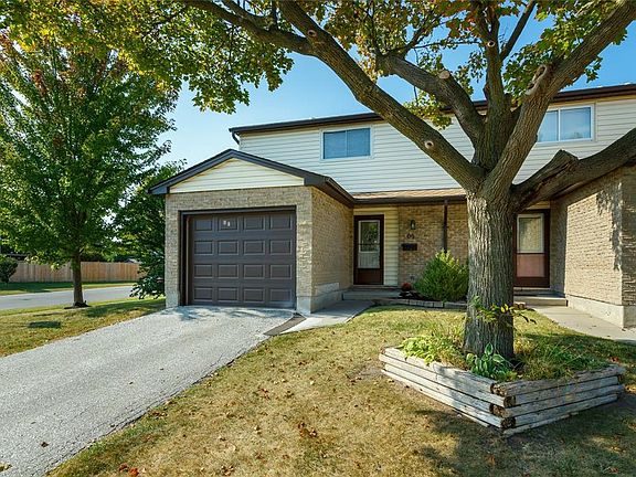 4th image of 215 Trudeau Dr #69