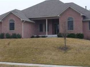 3697 Walnut Hill Ct, Greenwood, IN 46142
