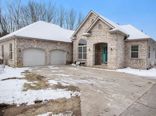 13045 Augusta Dr, Augusta, MI 49012