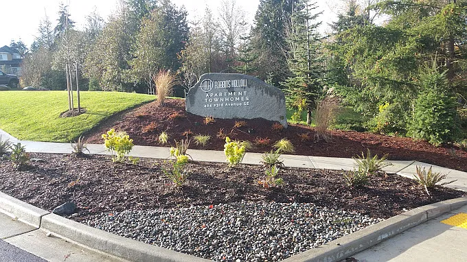 Robbins Hollow Townhomes — Photo 1